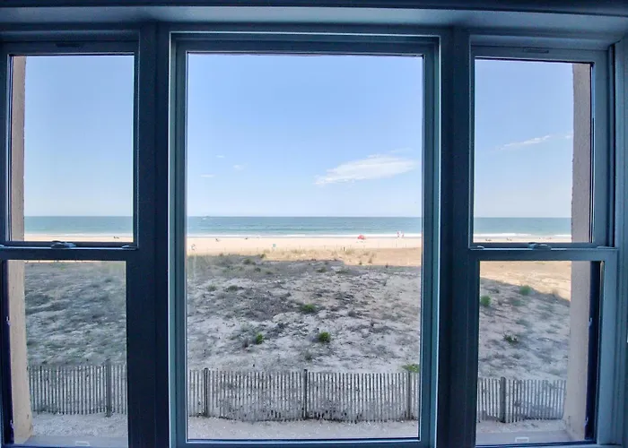 Ocean Front! Mid Town 2 Bedroom With Outdoor Pool In Sandpiper Dunes Сasa de vacaciones *