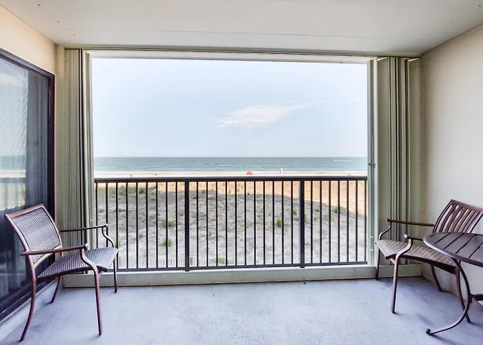 Ocean Front! Mid Town 2 Bedroom With Outdoor Pool In Sandpiper Dunes * Ocean City