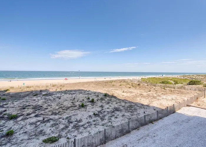 Ocean Front! Mid Town 2 Bedroom With Outdoor Pool In Sandpiper Dunes * Ocean City